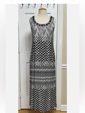 Chico’s Jeweled Neck Pullover Sleeveless Long Dress Black White Size 1 (Medium)